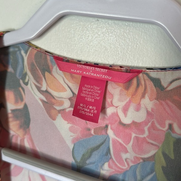 Victoria’s Secret x Mary Katrantzou M/L Satin Robe - Picture 3 of 6